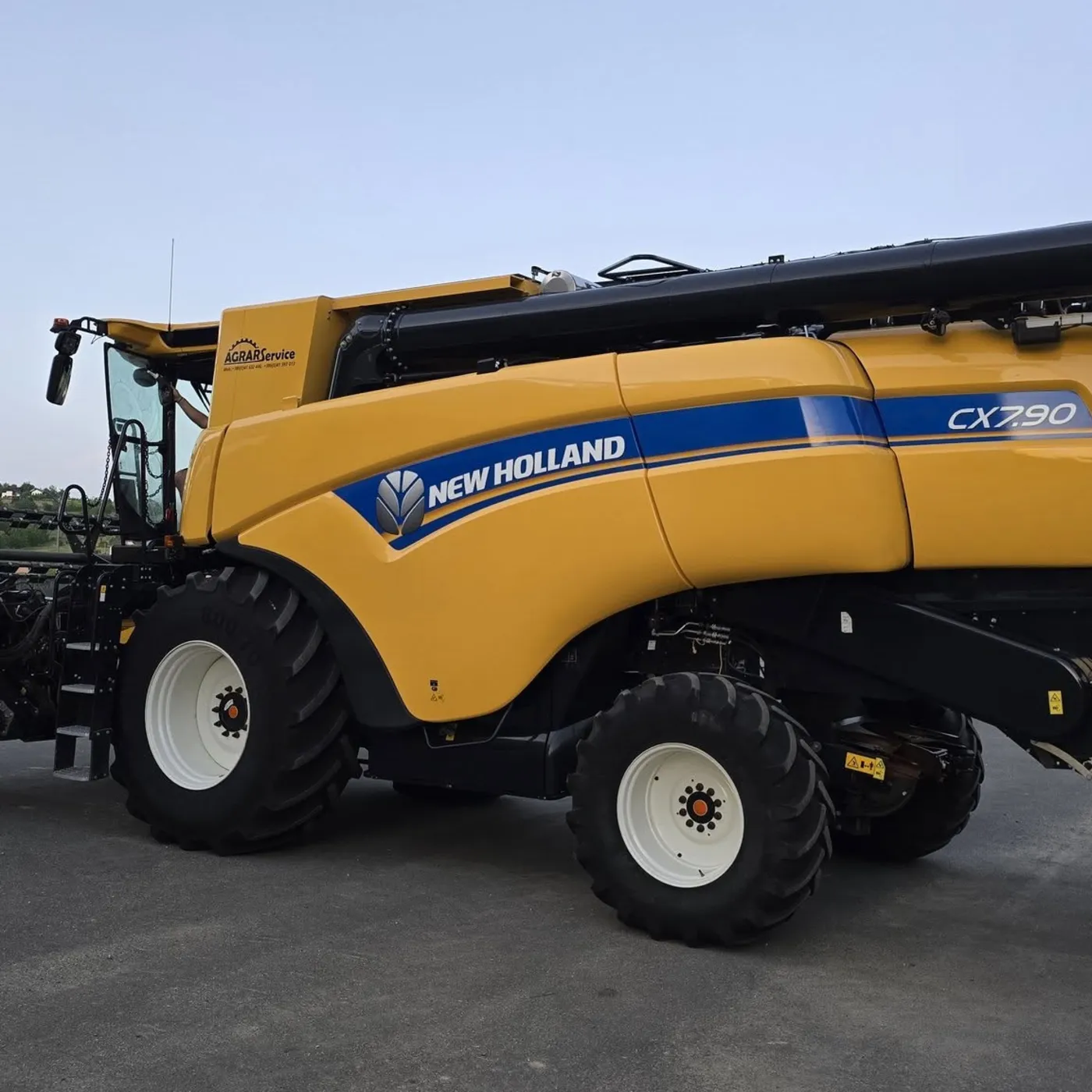 New Holland CX7.90 — VZOREC